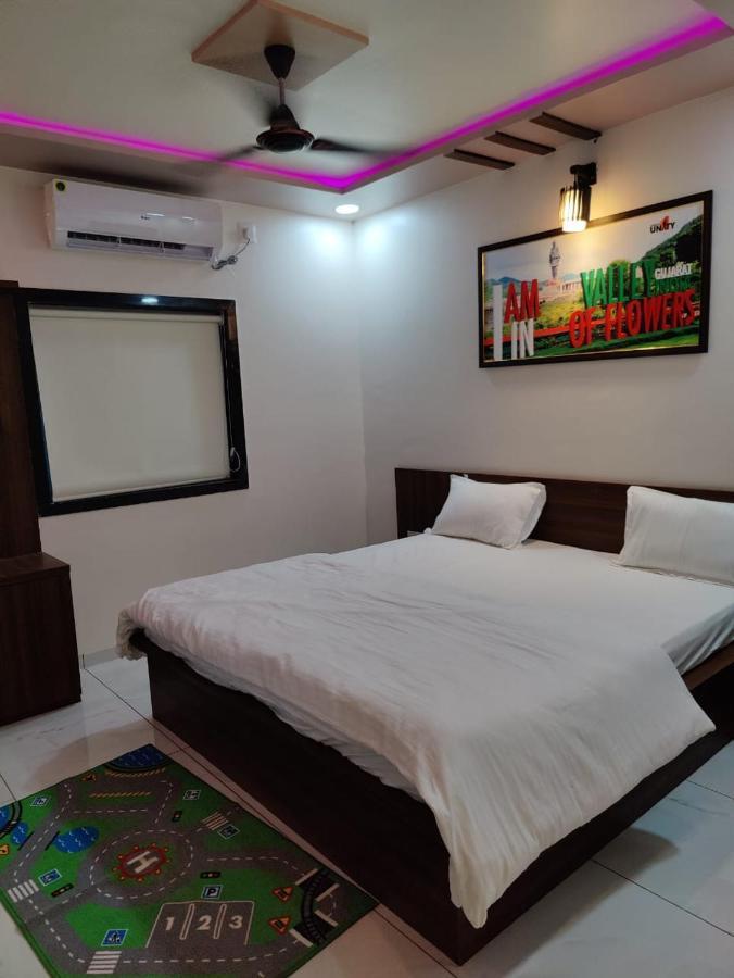 Hotel Sardar Rooms Garudeshwar Esterno foto