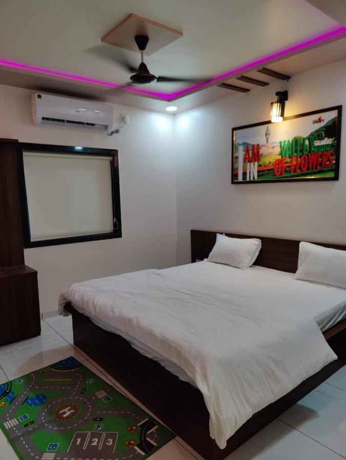 Hotel Sardar Rooms Garudeshwar Esterno foto