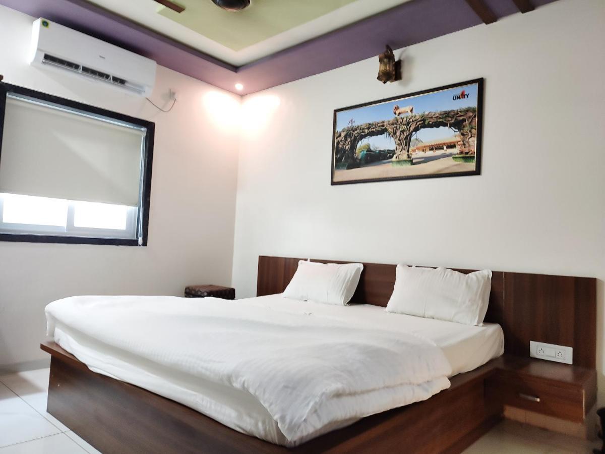 Hotel Sardar Rooms Garudeshwar Esterno foto